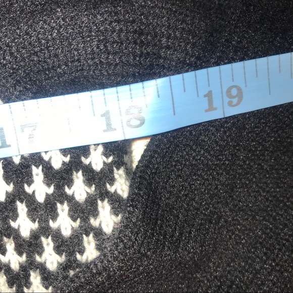 Talbots black and white patterned sweater - Picture 8 of 8